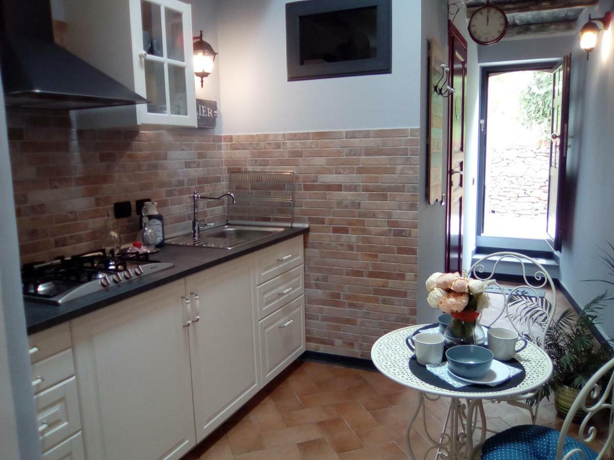 Contrada Casa Vacanze Lägenhet Vado Ligure Exteriör bild